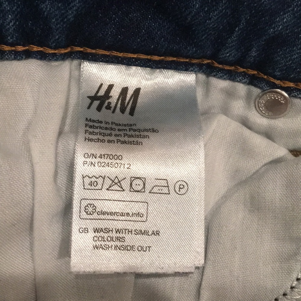 H&M High Rise Distressed Slim Leg 6 - Picture 6 of 12